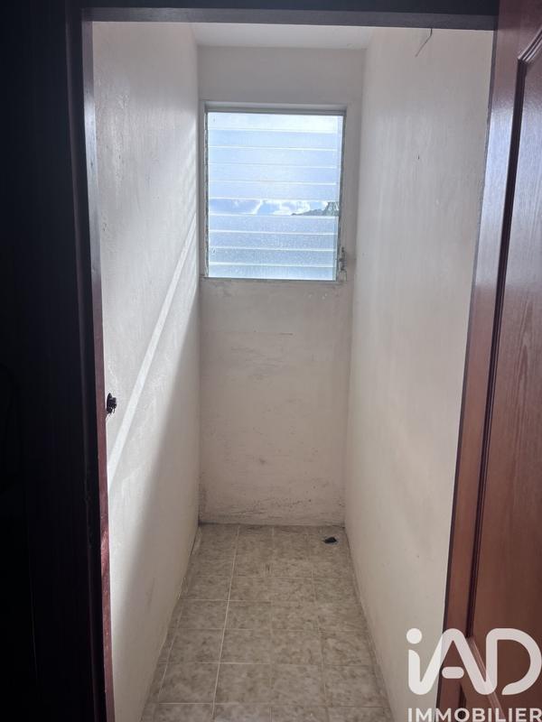 Maison - 250 m² - 8 pièces