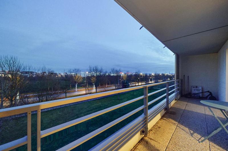 Appartement - 80 m² - 4 pièces