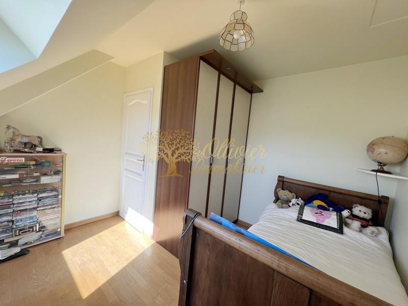 Pavillon - 135 m² - 6 pièces