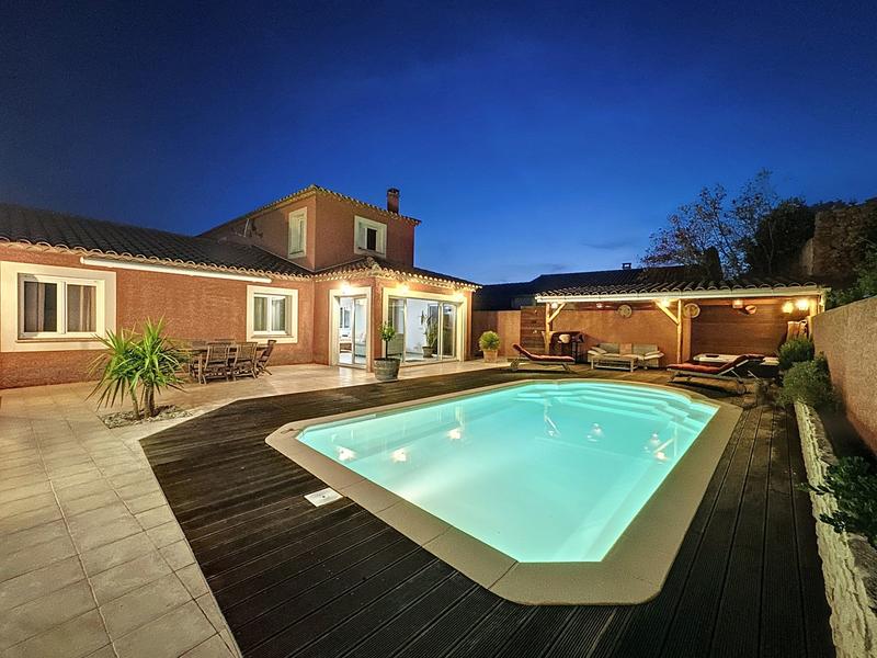 Villa - 190 m² - 8 pièces