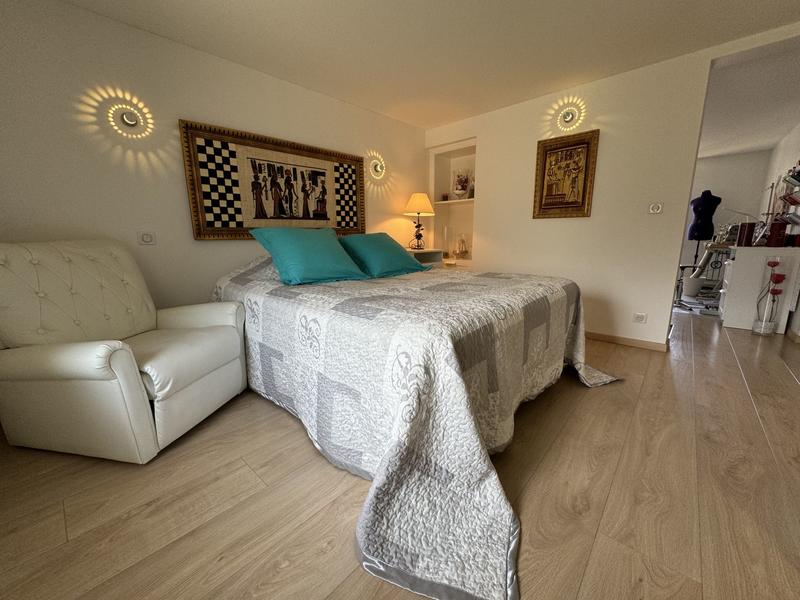 Immeuble mixte - 168 m² - 7 pièces