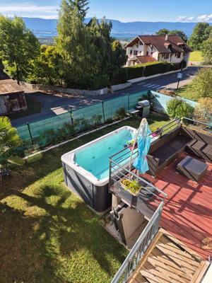 Maison - 102 m² - 4 pièces