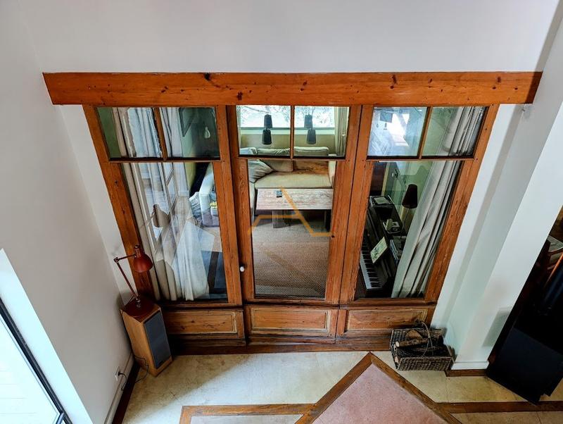 Villa - 240 m² - 8 pièces