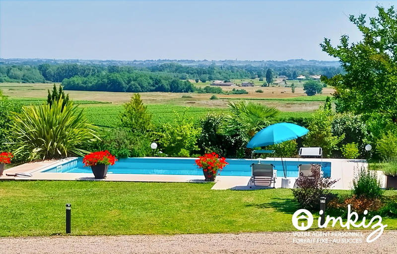 Maison - 215 m² - 7 pièces