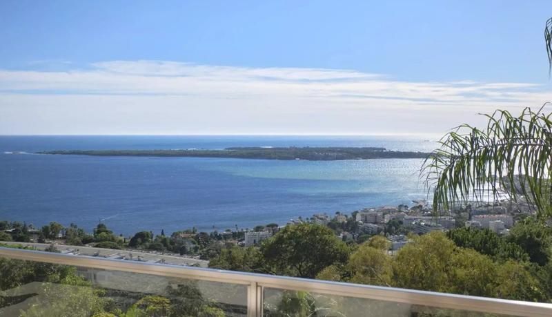 Villa - 300 m² - 10 pièces