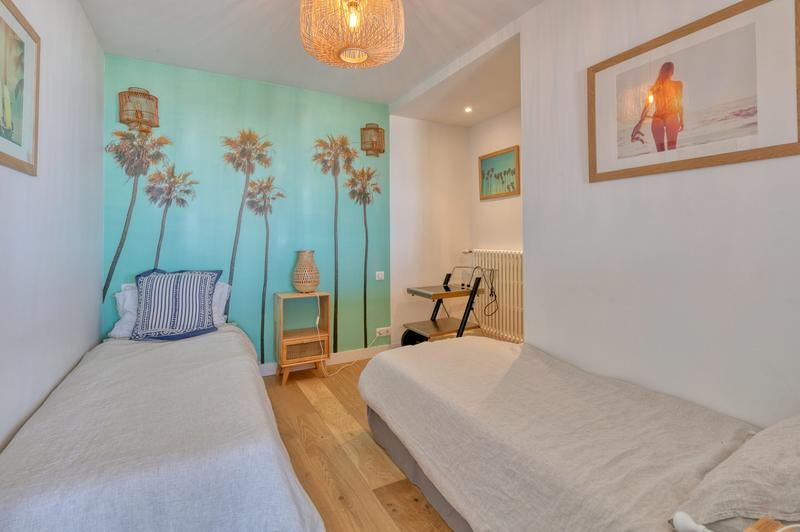 Appartement - 99 m² - 5 pièces