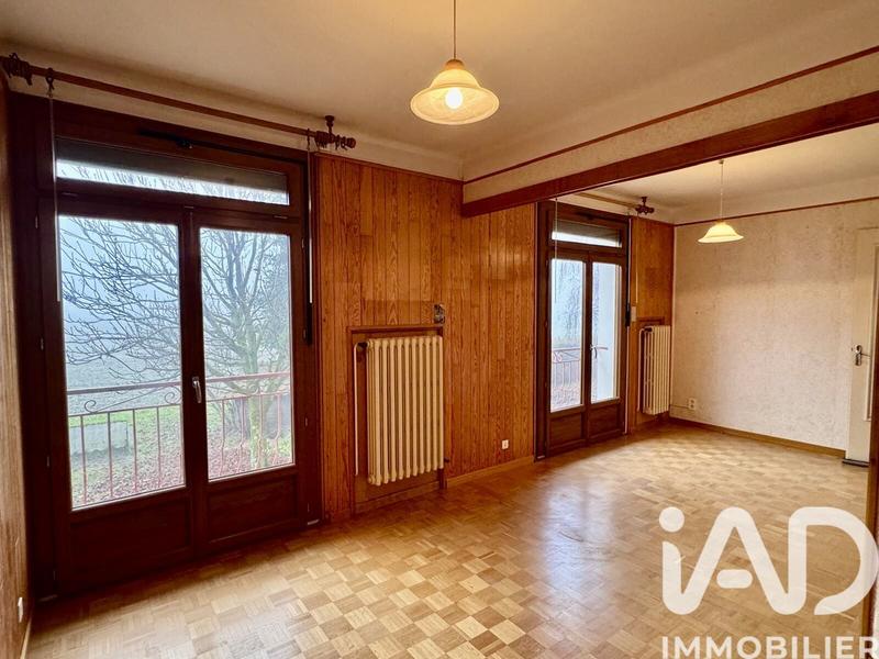 Maison - 210 m² - 10 pièces