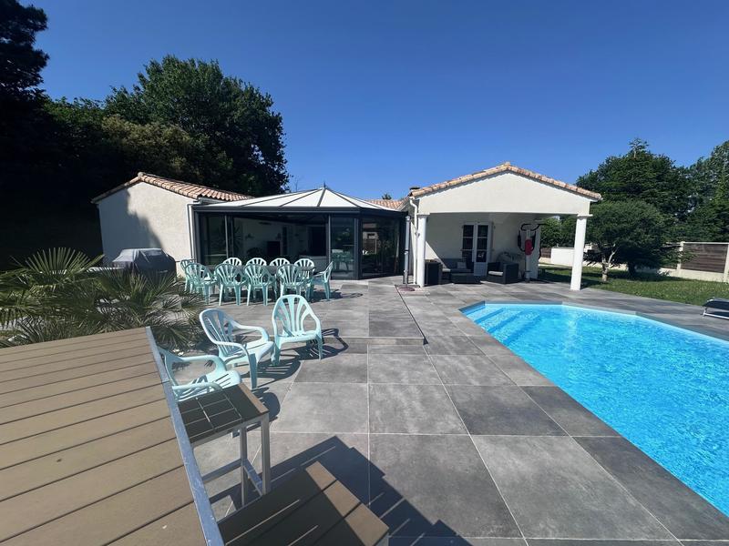 Villa - 175 m² - 6 pièces