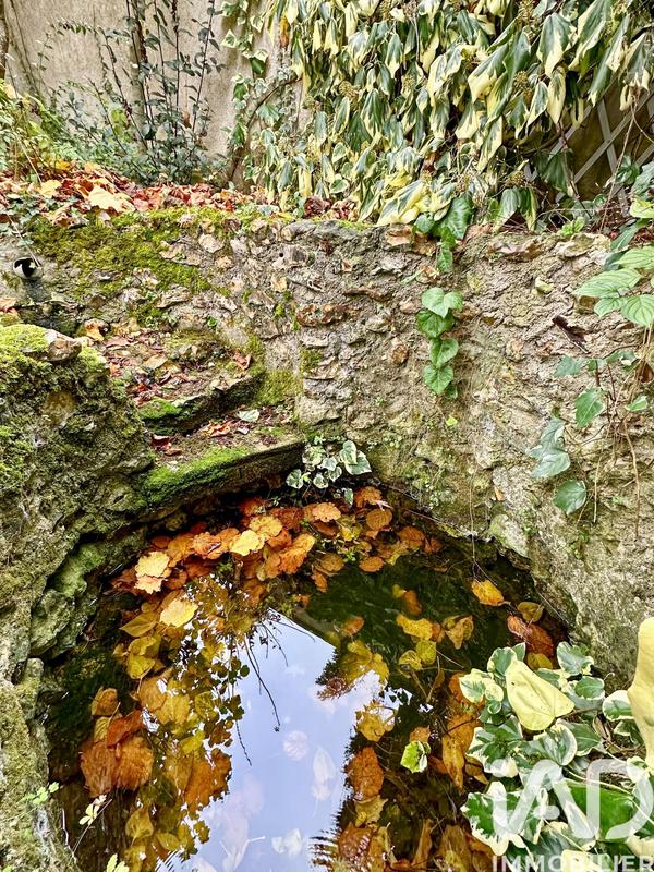 Maison - 210 m² - 8 pièces