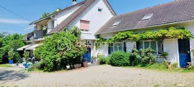 Demeure - 395 m² - 10 pièces