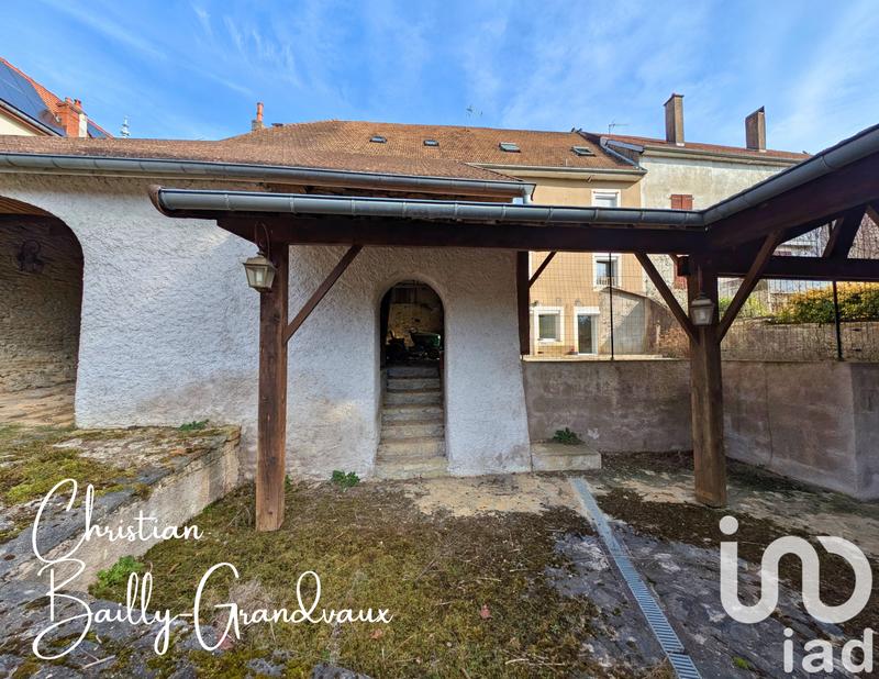 Maison - 236 m² - 11 pièces