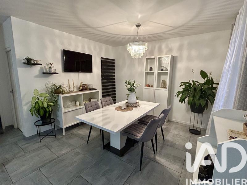 Maison - 83 m² - 5 pièces