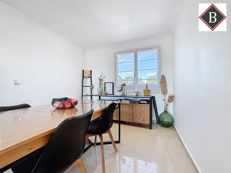 Appartement - 85 m² - 4 pièces