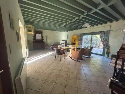 Maison - 265 m² - 12 pièces