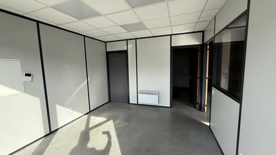 Local d'activités - 120 m²