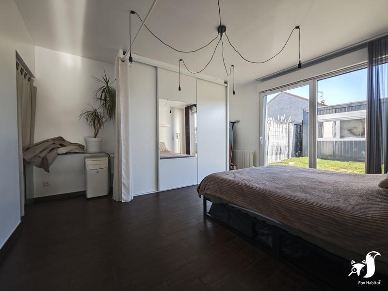 Maison - 243 m² - 11 pièces