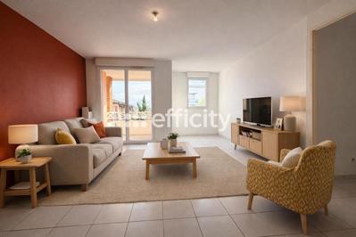 Appartement - 80 m² - 4 pièces