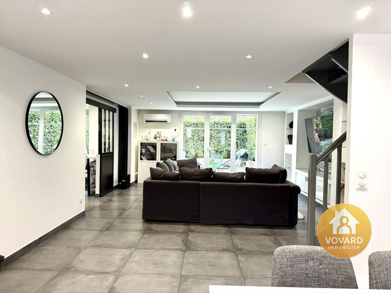 Maison - 110 m² - 6 pièces