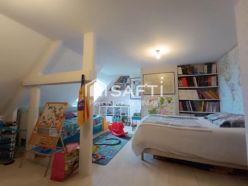 Maison - 177 m² - 7 pièces