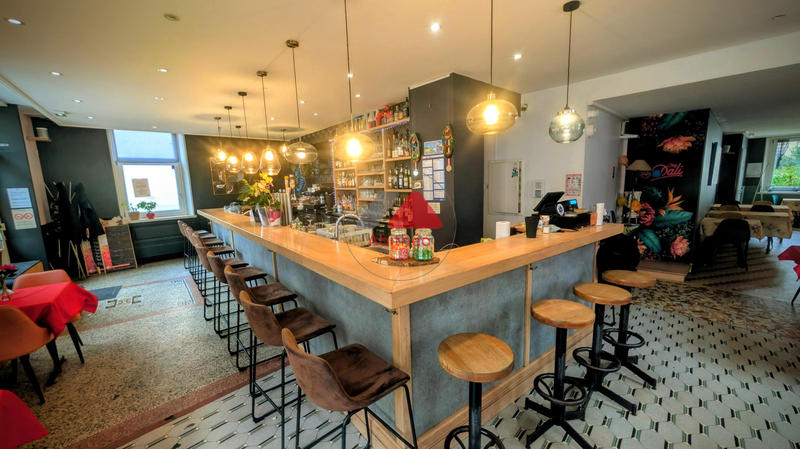 Fonds de commerce - Magasins - 150 m²