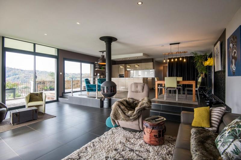 Maison - 194 m² - 5 pièces