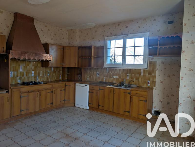 Maison - 184 m² - 8 pièces