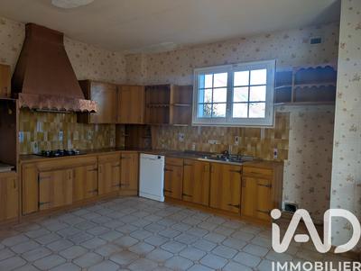 Maison - 184 m² - 8 pièces