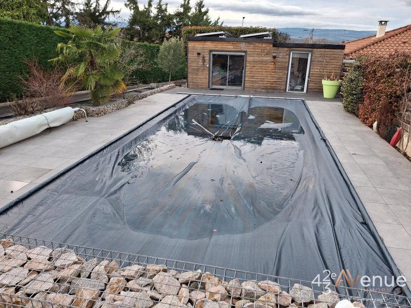 Maison - 161 m² - 6 pièces