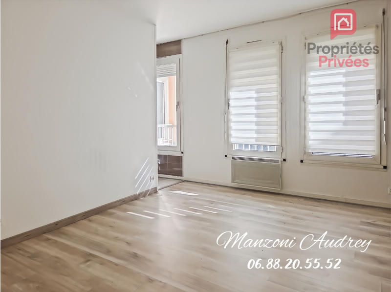 Appartement - 151 m² - 6 pièces