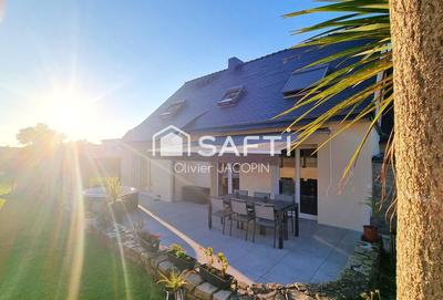 Maison - 153 m² - 7 pièces