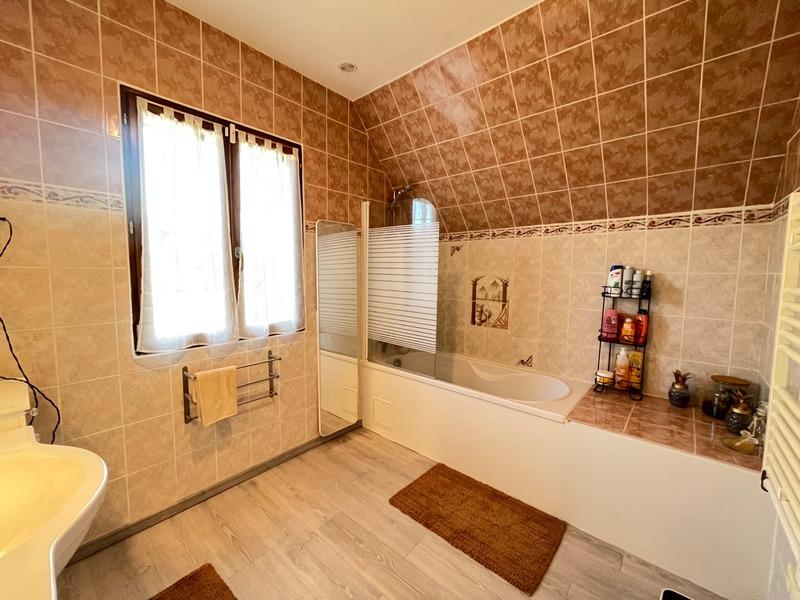 Maison - 160 m² - 6 pièces