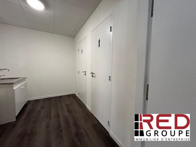 Bureau - 124 m² - 7 pièces