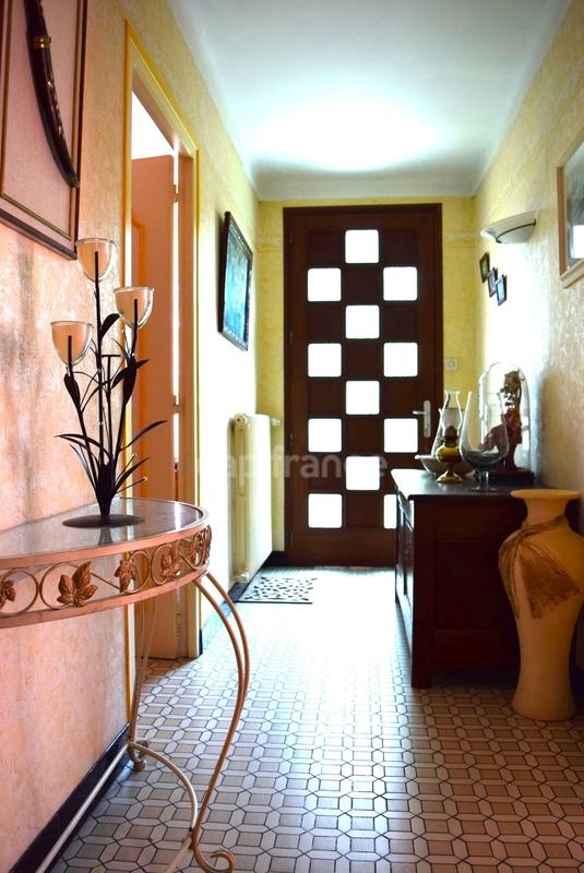 Maison - 120 m² - 10 pièces