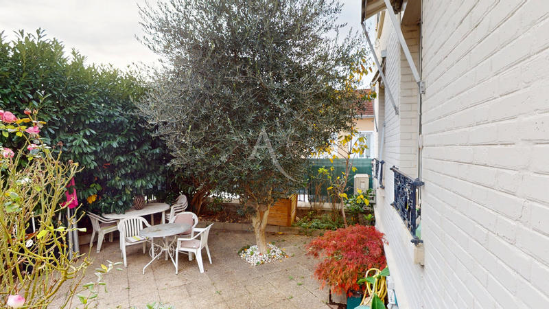 Maison - 77 m² - 4 pièces