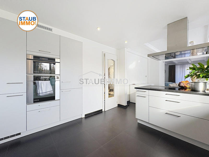 Maison - 170 m² - 7 pièces