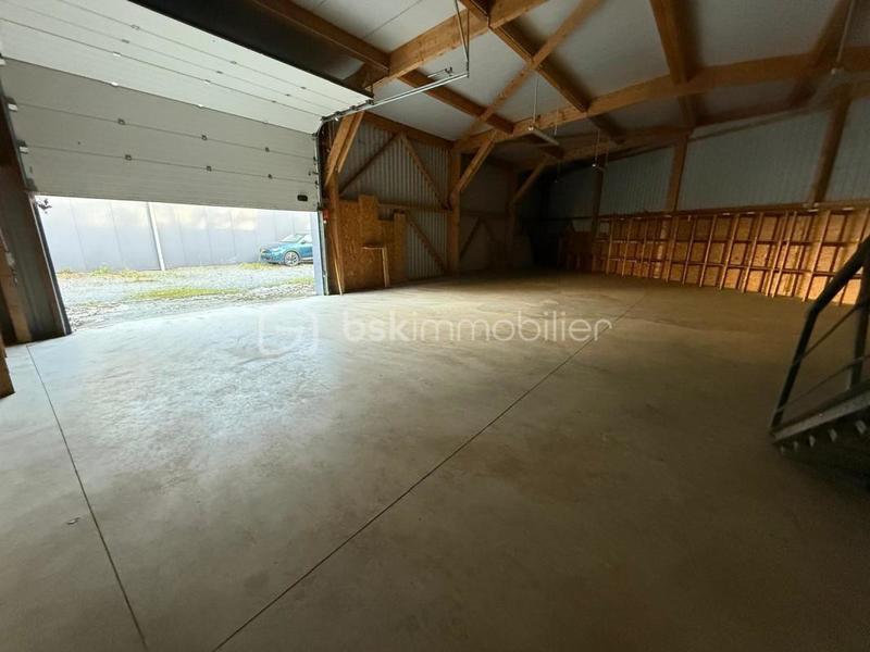 Local d'activité / Entrepôt - 771 m² - 6 pièces