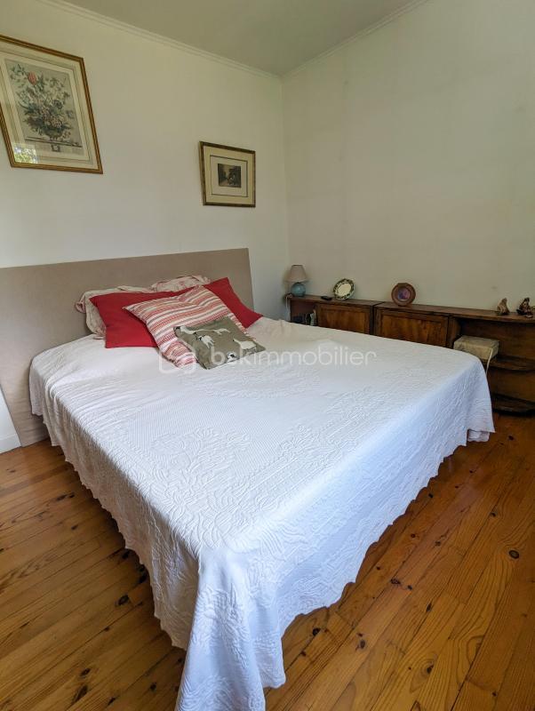 Maison traditionnelle - 94 m² - 5 pièces