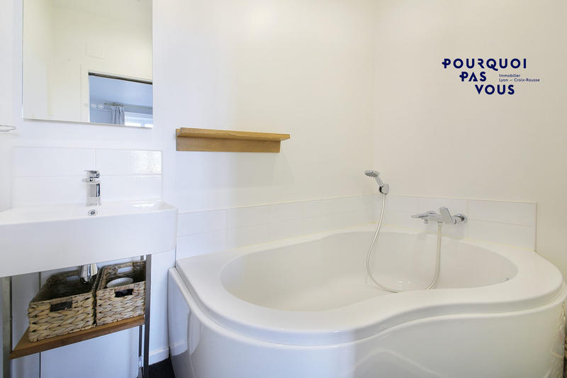 Maison - 400 m² - 10 pièces