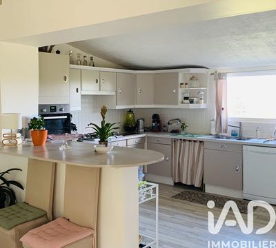 Maison - 102 m² - 5 pièces