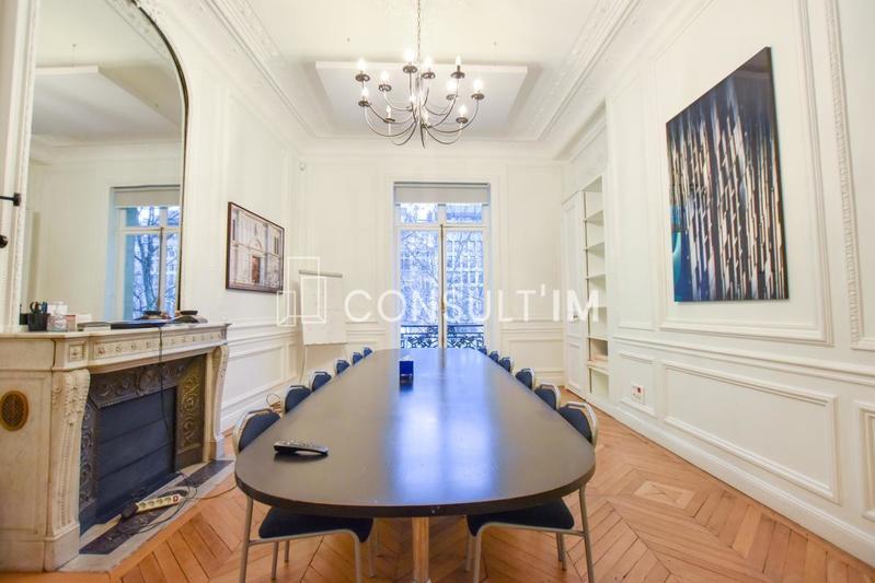 Bureau - 334 m² - 9 pièces