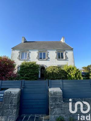 Maison - 177 m² - 7 pièces