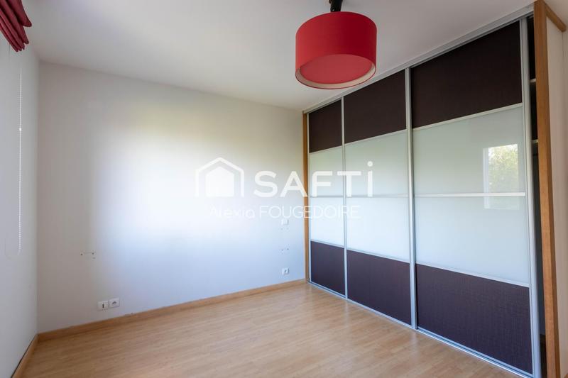 Maison - 298 m² - 9 pièces