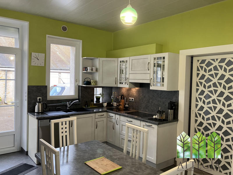 Maison - 175 m² - 8 pièces