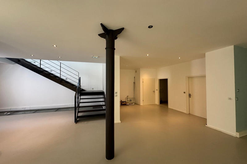 Local commercial - 200 m²