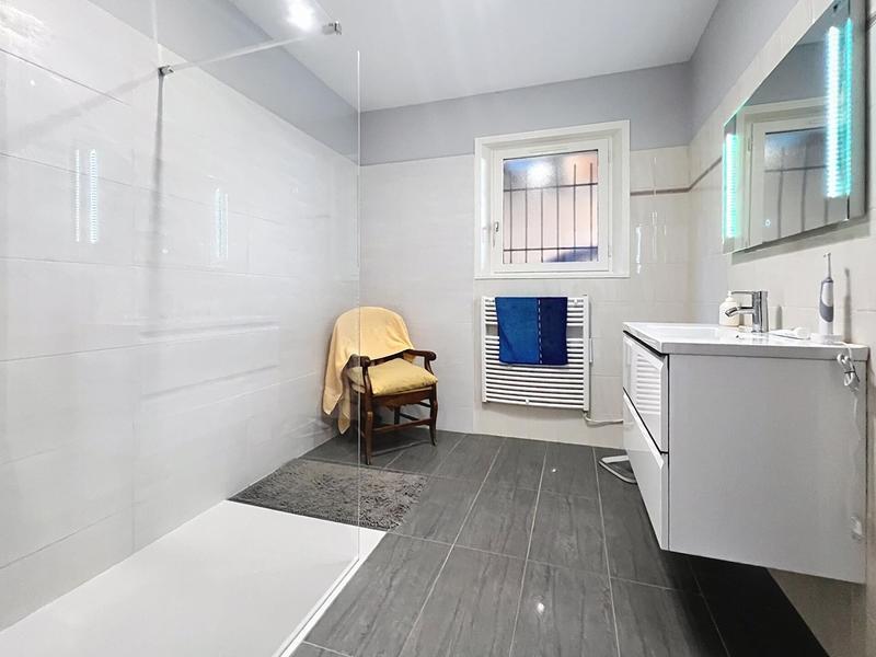 Maison - 143 m² - 6 pièces