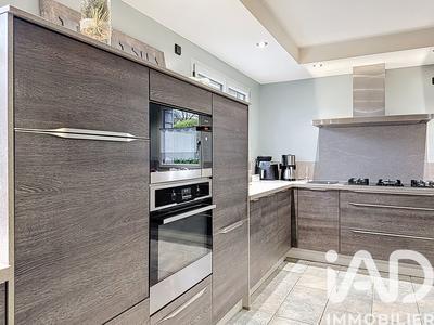 Maison - 200 m² - 7 pièces