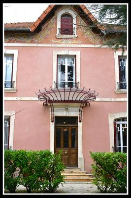 Demeure - 350 m² - 8 pièces