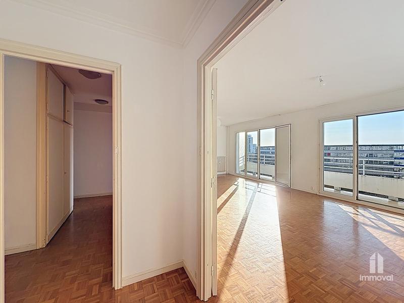 Appartement - 93 m² - 4 pièces