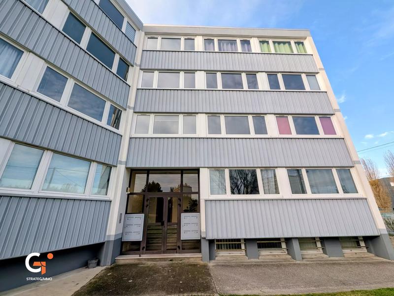 Bureau - 45 m² - 2 pièces