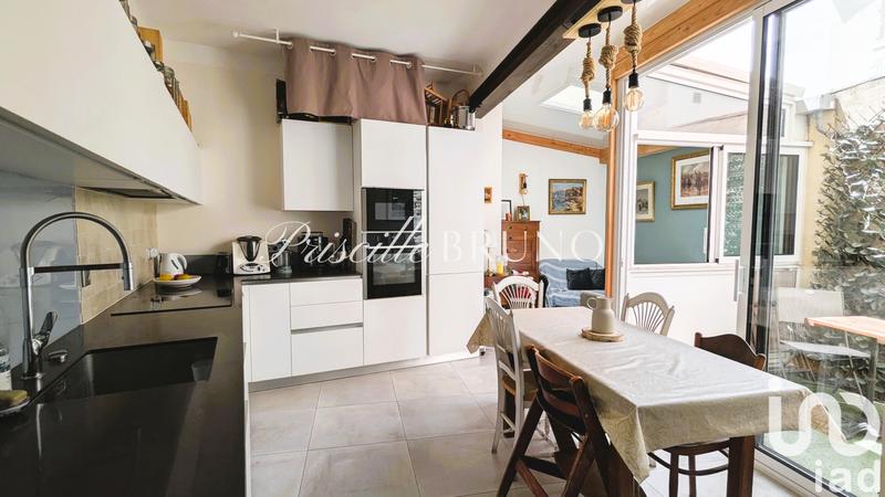 Appartement - 64 m² - 4 pièces